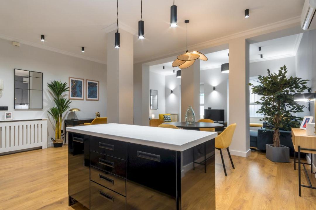 Wide And Modern -1Bd 1,5 Bth- Malasana มาดริด ภายนอก รูปภาพ